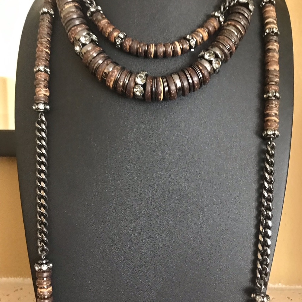 Gorgeous Givenchy Necklaces - Picture 3 of 9